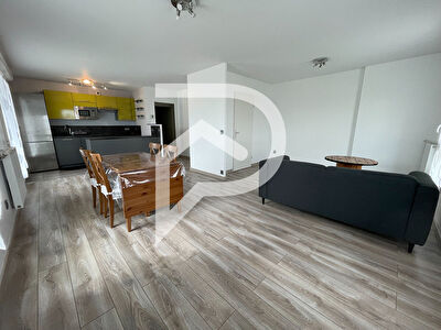 appartement meublé 3/4  pièces Limeil 80M2 +  GRANDE TERRASSE