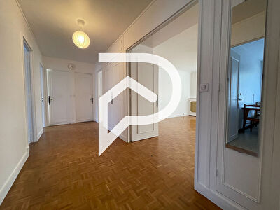 Appartement La Varenne Saint Hilaire 4/5 pièce(s) 103 m2