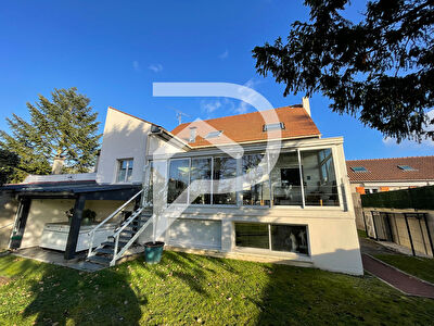 Maison Boissy Saint Leger 7 pièce(s) 195 m2