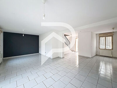 Maison  4 pièce(s) 98 m2