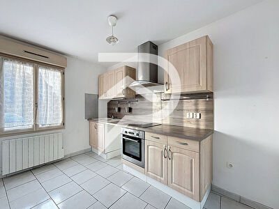 Maison  4 pièce(s) 98 m2