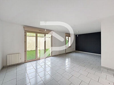Maison  4 pièce(s) 98 m2