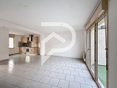 Maison  4 pièce(s) 98 m2