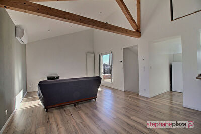 Maison meublée - Bonson 4 pièces - 2 chambres - 100 m2 habitables avec terrasse bois 16m2