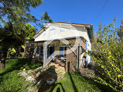 Maison Montpon Ménesterol 4 pièces 144 m2