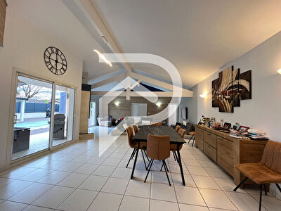 Maison Libourne 8 pièce(s) 195m2