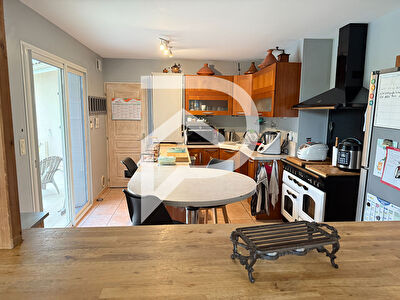 Maison Lugaignac 7 pièce(s) 200 m2