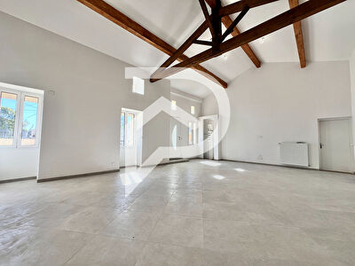 Maison en pierre rénovée  4 chambres