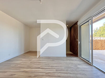 Maison en pierre rénovée  4 chambres