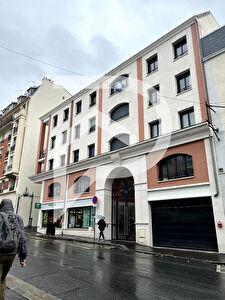 5 P  meublé ou vide de 122,70 m2 Résidence récente Vanves