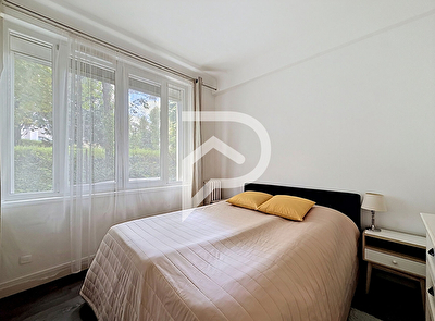 Appartement Issy-les-moulineaux 3 pièce(s) 49.68 m2