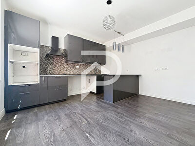 Appartement Issy-les-moulineaux 3 pièce(s) 49.68 m2