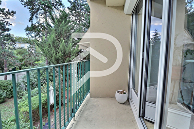 Appartement Maisons Laffitte 3 pièce(s) 73.77 m2