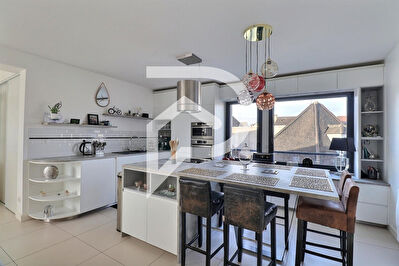 Superbe appartement 5 P / 3 CH de 103 m2 à Maisons-Laffitte