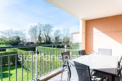 Appartement T4 de 94 m² - Ambérieux en Dombes - avec balcons et double garage