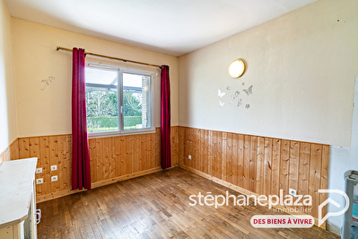 Maison 119m² à la Chapelle-du-Chatelard, 3 chambres + pièce annexe, sur terrain arboré de 755m²