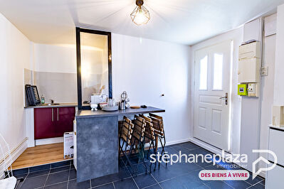 Appartement  Meublé - Saint Denis Les Bourg 1 pièce(s) 23.26 m2 - 