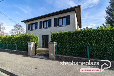 Maison Bourg En Bresse 9 pièce(s) 180 m2