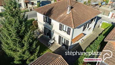 Maison Bourg En Bresse 9 pièce(s) 180 m2