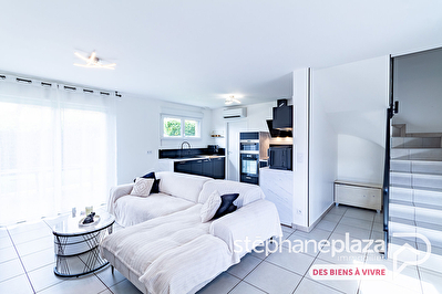 Maison de 2019, 94.58 m2 habitables, 3 chambres, garage + jardin