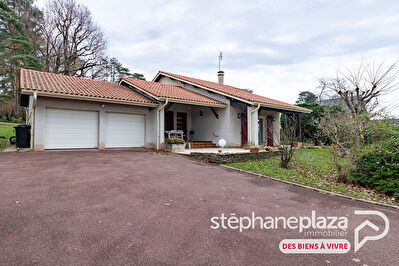 Maison Corgenon (Buellas) 6 pièces 143 m²
