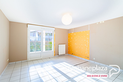 Appartement T2 de 56.39m² avec stationnement privatif au centre de Villars-les-Dombes