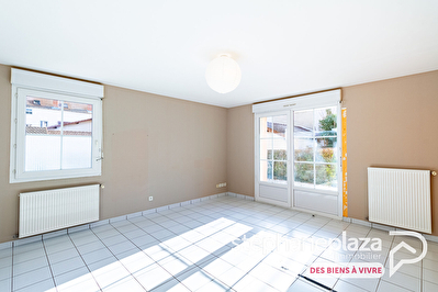 Appartement T2 de 56.39m² avec stationnement privatif au centre de Villars-les-Dombes