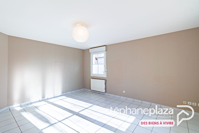 Appartement T2 de 56.39m² avec stationnement privatif au centre de Villars-les-Dombes