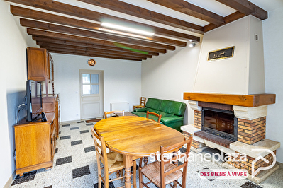 VENTE EN NUE-PROPRIÉTÉ : Fermette de 77m² + Garage de 23m² et grenier aménageable de 100m² sur 1437m² de terrain