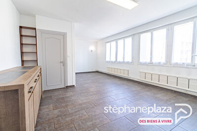 Appartement Bourg En Bresse 4 pièce(s) 83.03 m2 / bd de brou