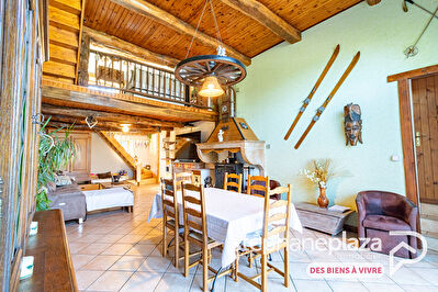 Maison Corveissiat 8 pièce(s) 220 m2