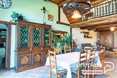 Maison Corveissiat 8 pièce(s) 220 m2