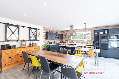 Maison Bourg en Bresse 5 chambres - 157 m² - jardin et garage