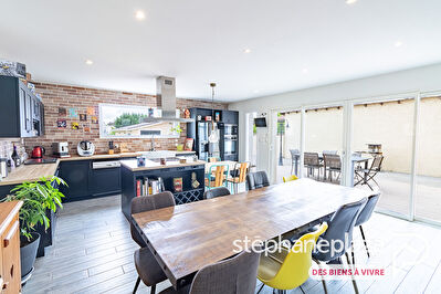 Maison Bourg en Bresse 5 chambres - 157 m² - jardin et garage