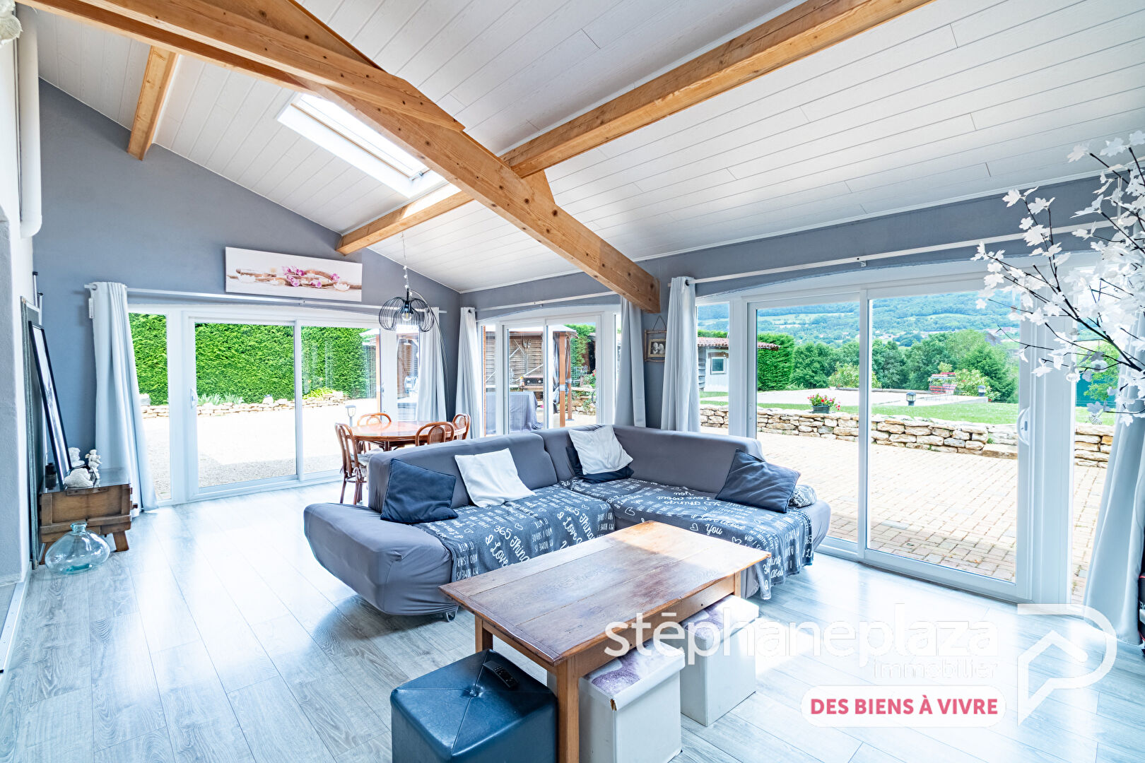 Photo du bien : Maison 7 pièces 251 m2