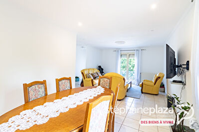 Maison Groissiat 6 pièce(s) 164 m2