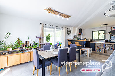 Maison individuelle de 2021 à AMBERIEUX-EN-DOMBES : 110m², 3 chambres + espace bureau/jeux, garage et terrain