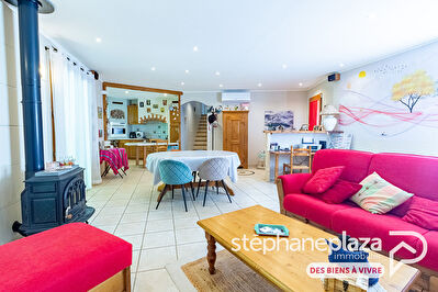 Maison familiale 4 chambres avec parc arboré de 2 500 m²