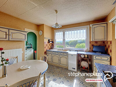 Appartement Bourg En Bresse 5 pièce(s)