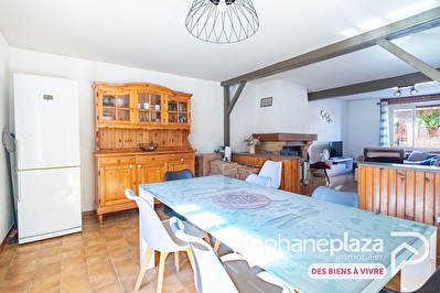 Maison Corcelles En Beaujolais 6 pièce(s) 141 m2