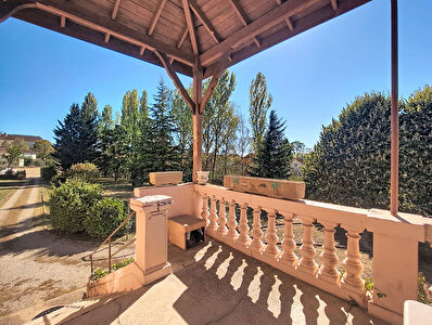 Maison de maître Ceyzeriat 8 pièce(s) 210 m2 Terrain 4166 m2 constructible