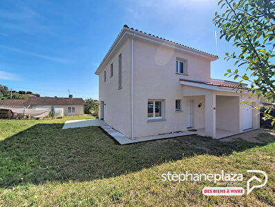 Maison de 2023 ; 124m² avec 3 chambres + suite parentale, buanderie, garage - Terrain 500m²