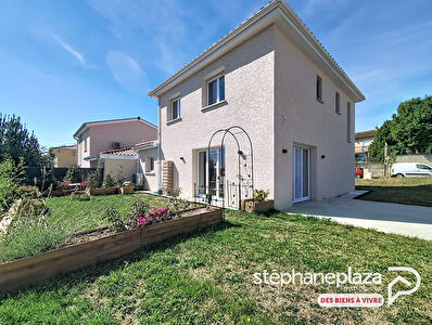 Maison de 2023 ; 124m² avec 3 chambres + suite parentale, buanderie, garage - Terrain 500m²