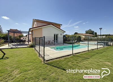 Villa de 2018 : 118m² habitables, 4 chambres + 1 bureau, garage, vue imprenable