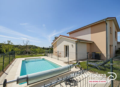 Villa de 2018 : 118m² habitables, 4 chambres + 1 bureau, garage, vue imprenable
