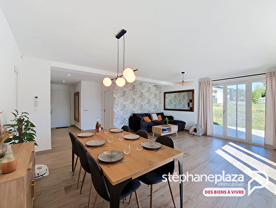 Maison de 2023 ; 124m² avec 3 chambres + suite parentale, buanderie, garage - Terrain 500m²