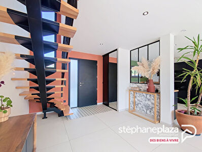 Coeur Revermont maison 4 chb, terrain, piscine, garage.