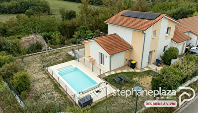 Villa de 2018 : 118m² habitables, 4 chambres + 1 bureau, garage, vue imprenable