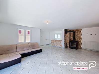 Maison 97m² - 3 chambres + garage et jardin clos à St Maurice de Gourdans idéale primo-accédants