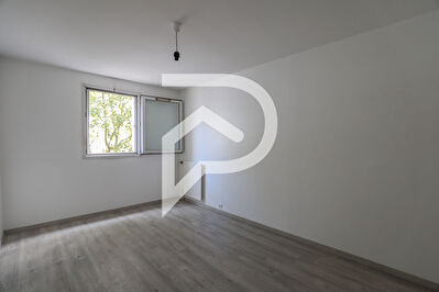 Appartement Clamart 2 pièce(s) 55 m2 CLAMART photo 4